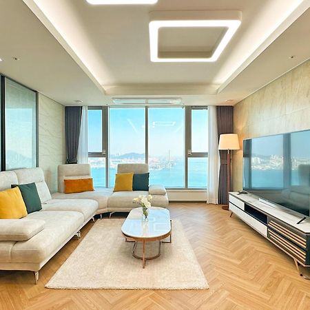 Brown Suites Busan Station Esterno foto