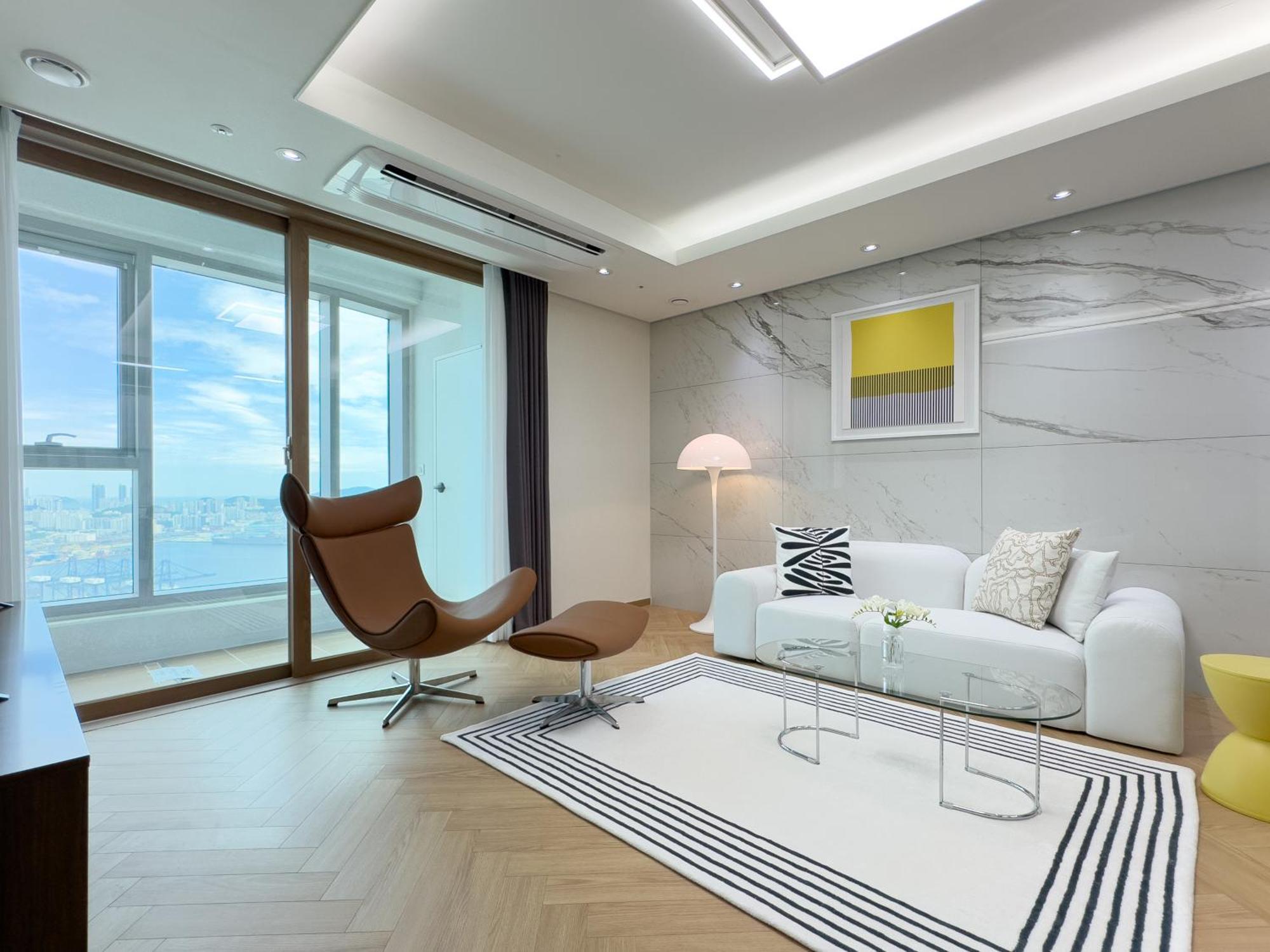 Brown Suites Busan Station Esterno foto