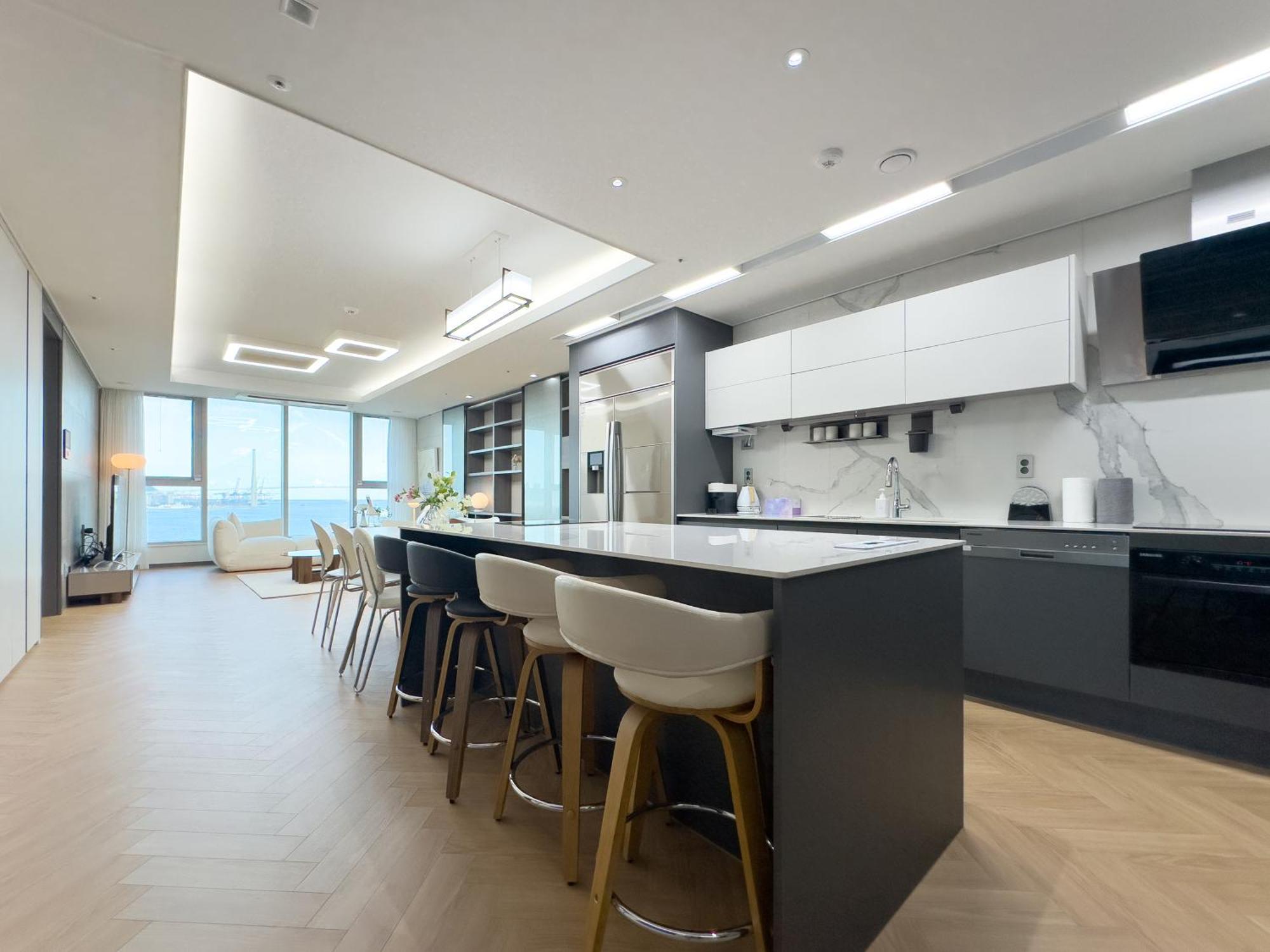 Brown Suites Busan Station Esterno foto