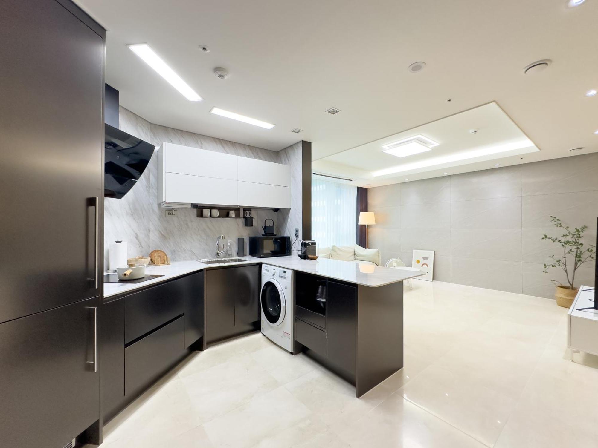 Brown Suites Busan Station Esterno foto