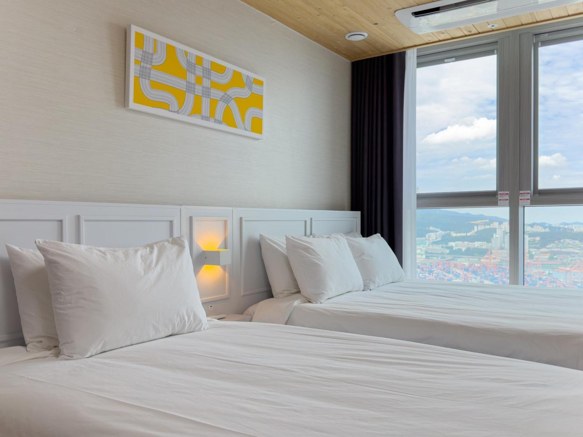 Brown Suites Busan Station Esterno foto