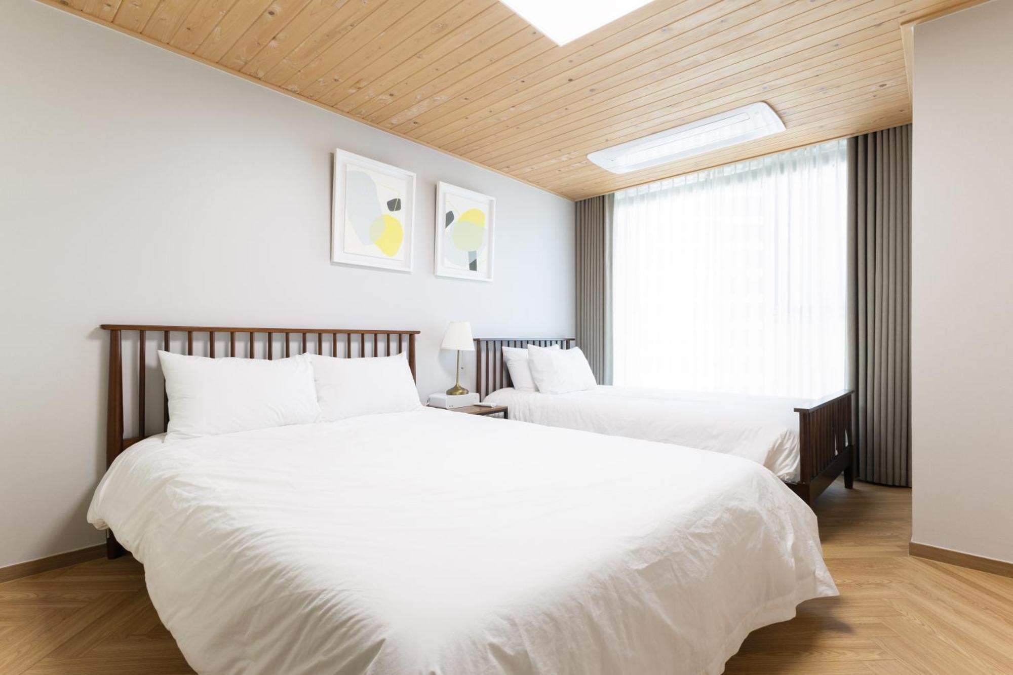 Brown Suites Busan Station Esterno foto